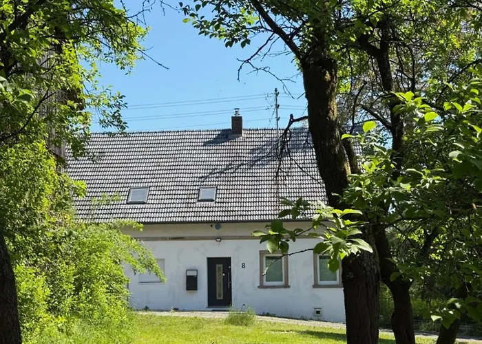 Modernes - 3 Schlafzimmer, Kamin, Wohnzimmer, Kueche, Bad *