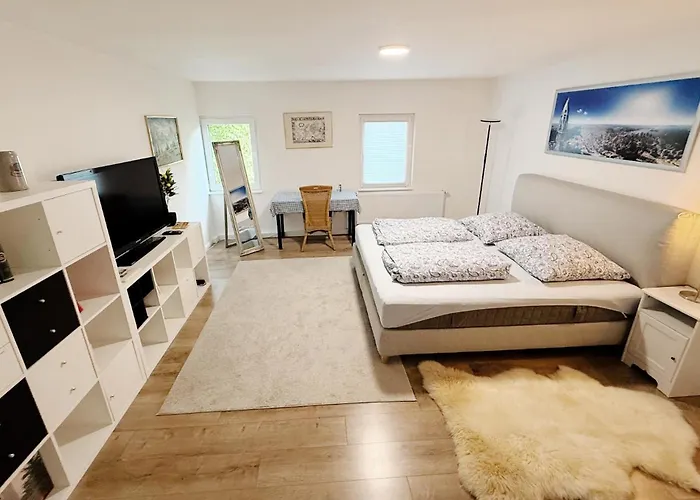 Modernes - 3 Schlafzimmer, Kamin, Wohnzimmer, Kueche, Bad